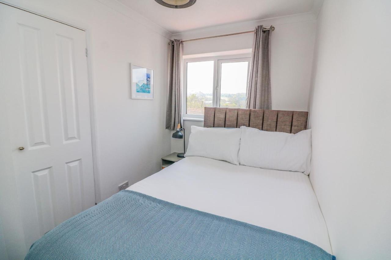 Villa Waters Reach à Kingsbridge  Extérieur photo